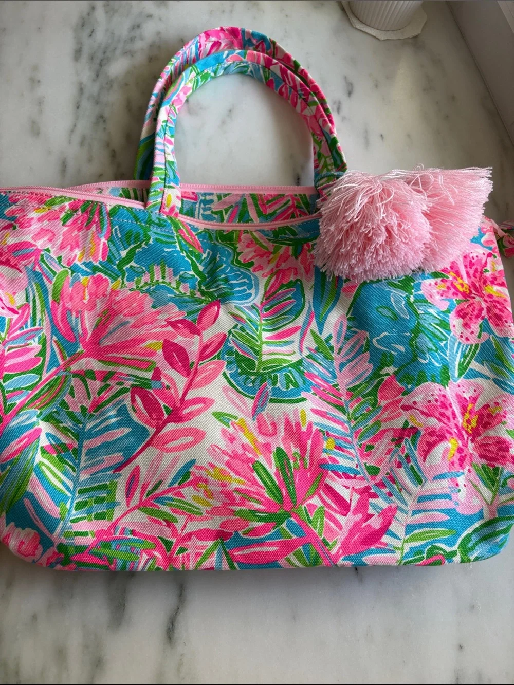 Lilly Pulitzer Palm Beach Zip Up Tote - Picture 1 of 6